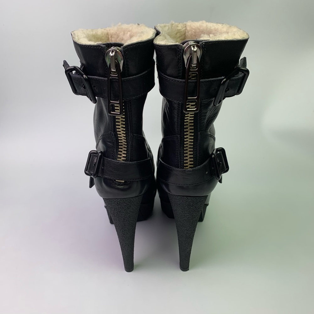 ⭕️SOLD⭕️ BURBERRY Aviator Shearling Wedge Boots - Picture 5 of 8